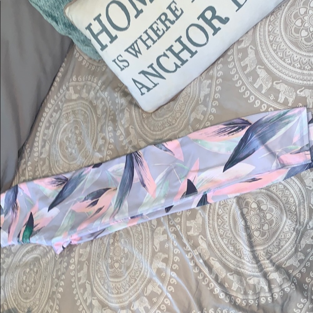 Fabletics leggings - Picture 3 of 3